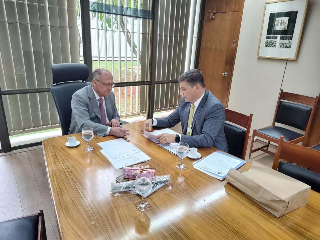 Dr. Isael discute com vice-presidente Geraldo Alckmin investimentos do Governo Federal para Pindamonhangaba